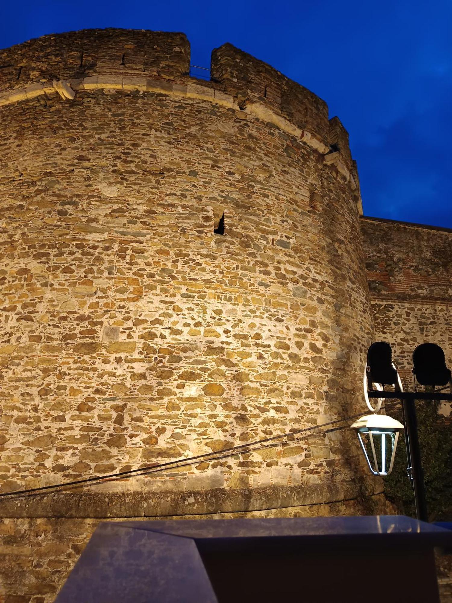 Beyond The Castle Lägenhet Thessaloníki Exteriör bild